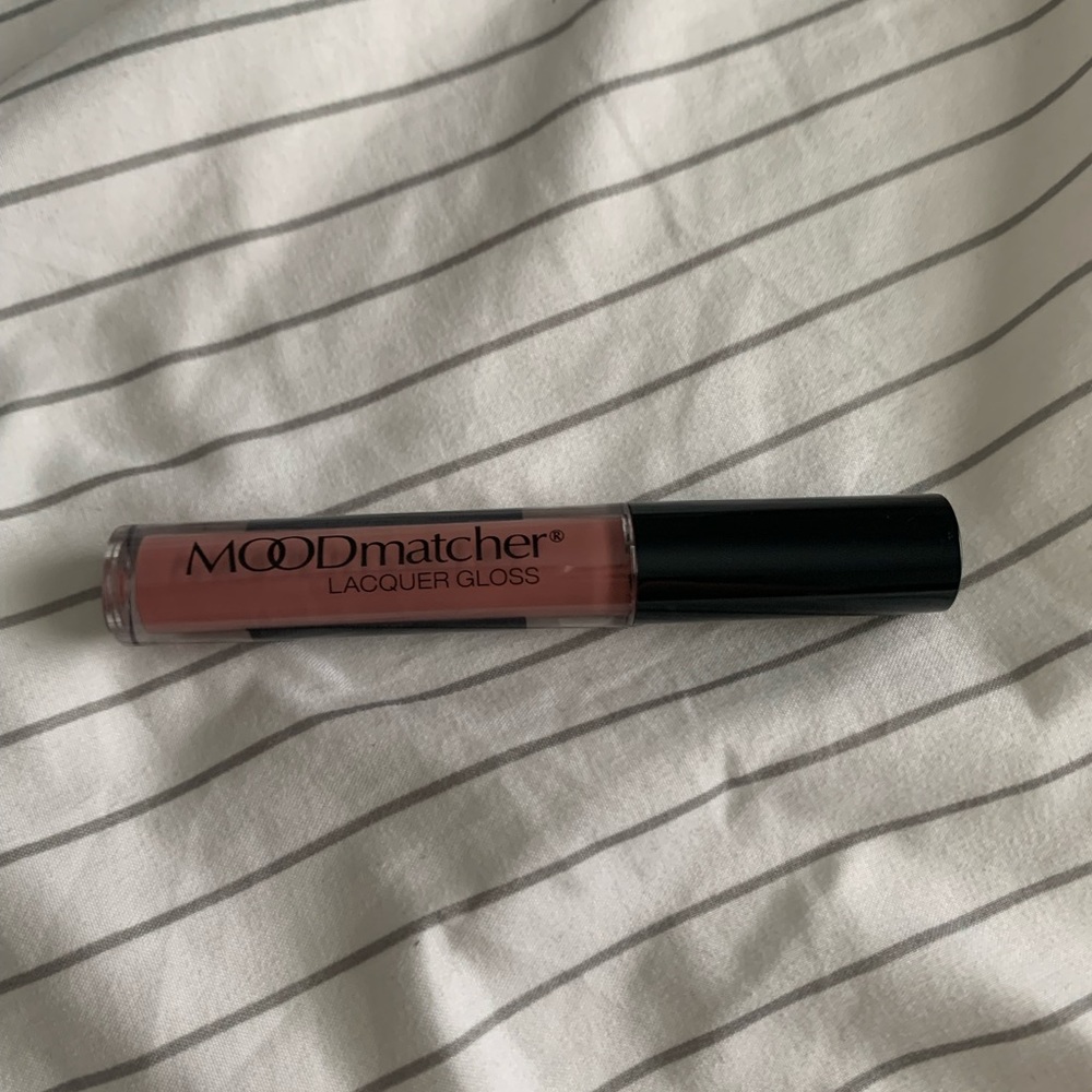 Moodmatcher Lacquer Gloss Barely Exposed